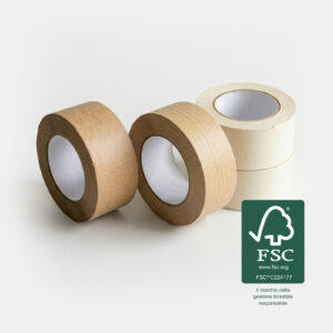 Nastri carta per imballaggio: due bianchi, due avana, di cui uno con le venature del nastro rinforzato. Logo certificazione FSC C224177.